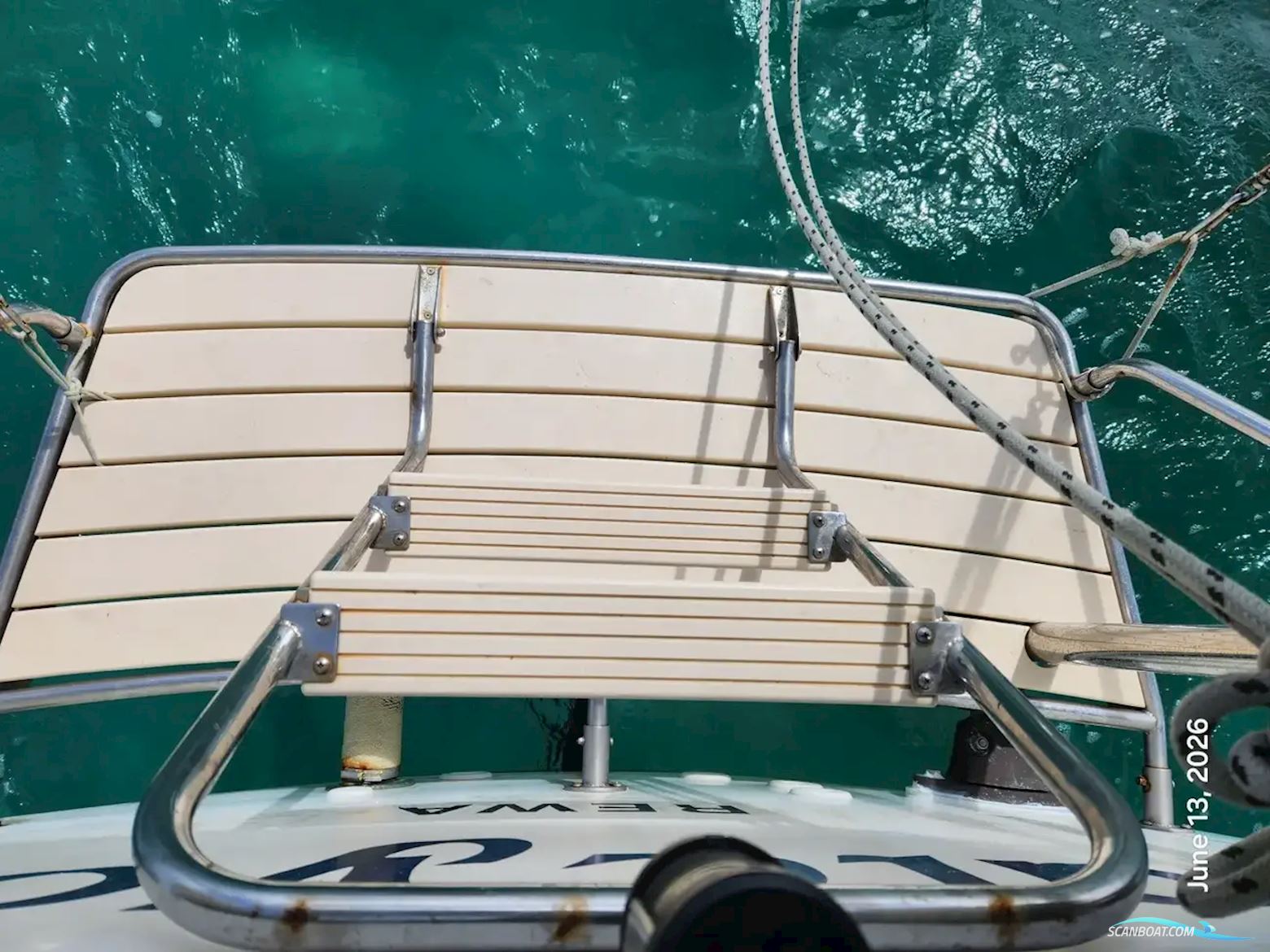 Island Packet 38