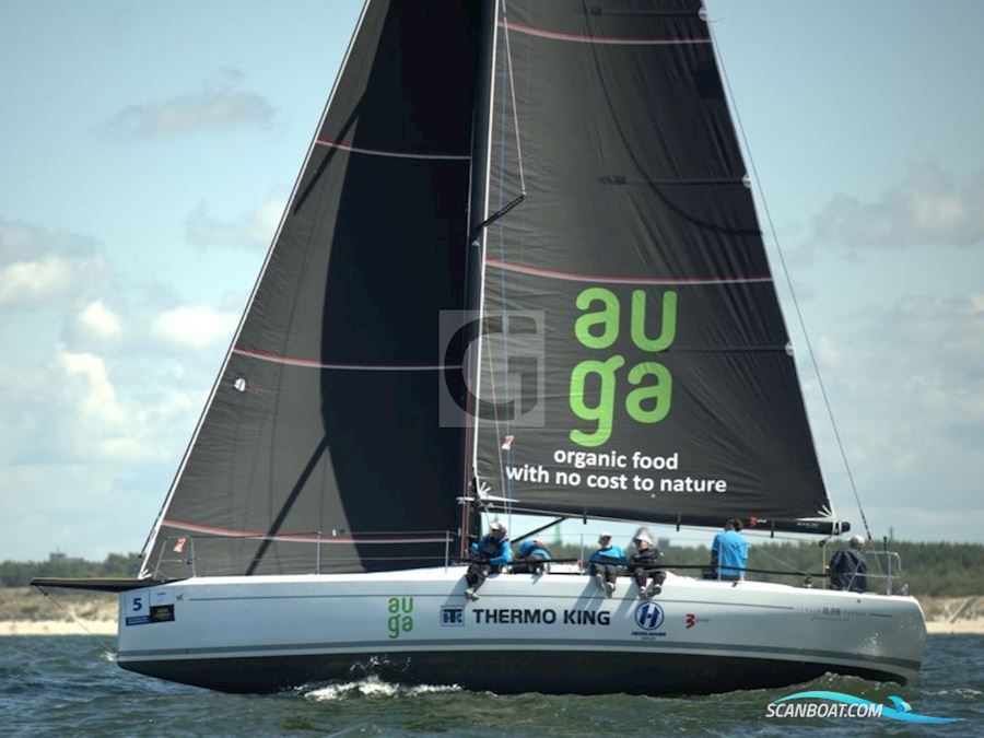 Italia Yachts 11.98 Fuoriserie