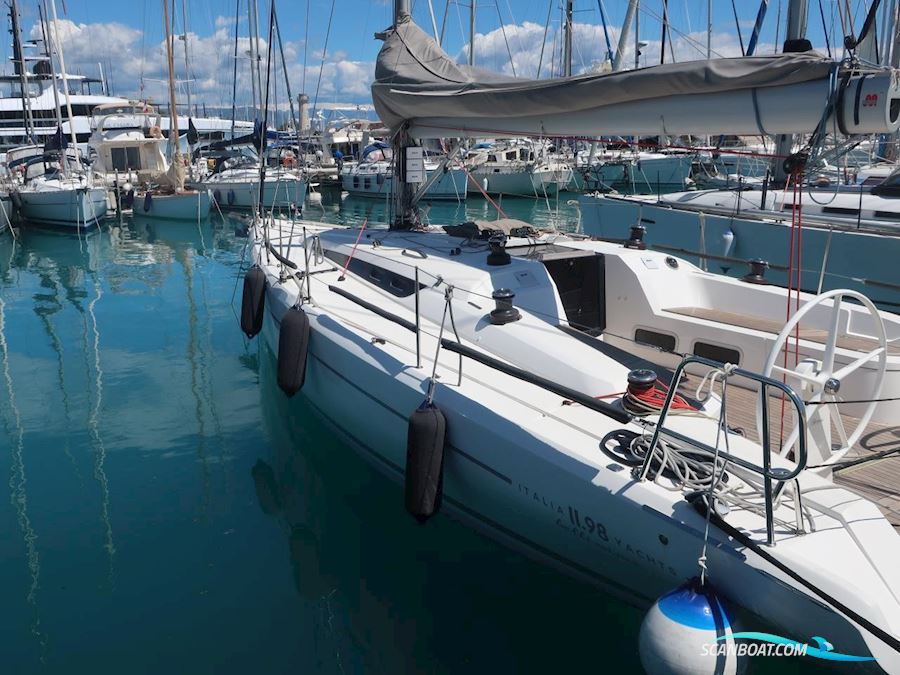 Italia Yachts 11.98