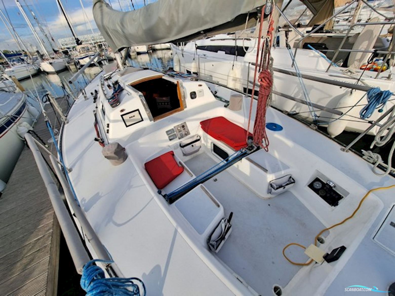 J Boats 35