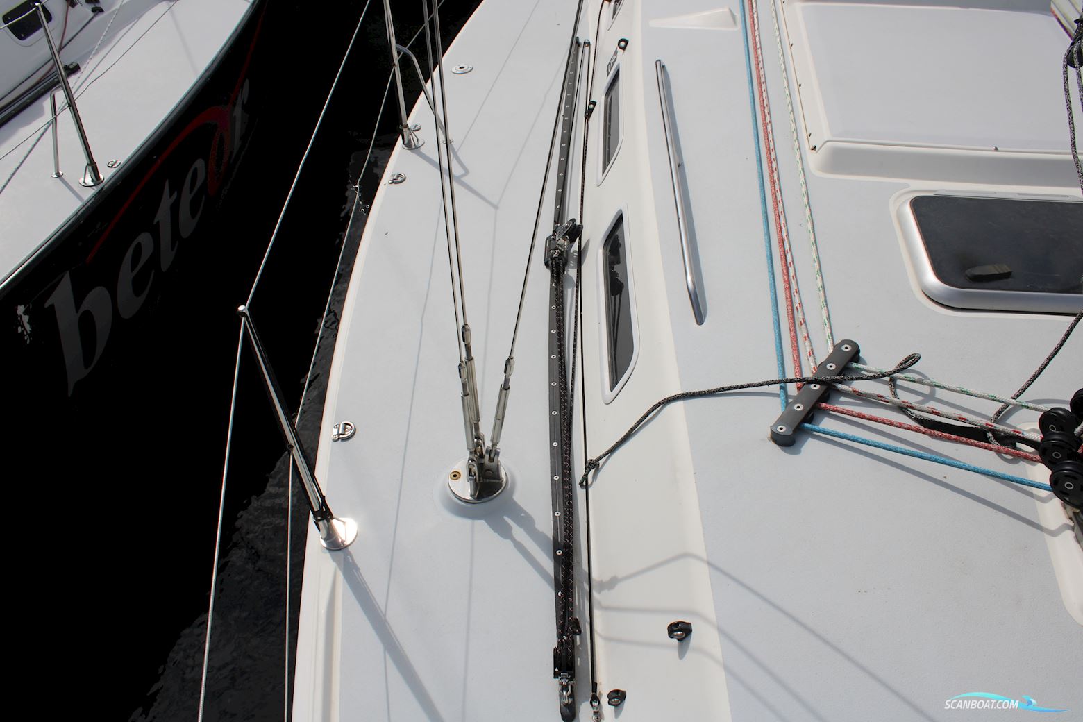 J Boats J109