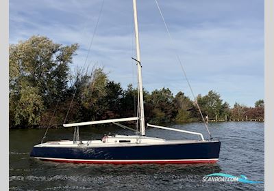 J/100 Segelboot 2006, mit Volvo Penta D1-12 motor, Niederlande