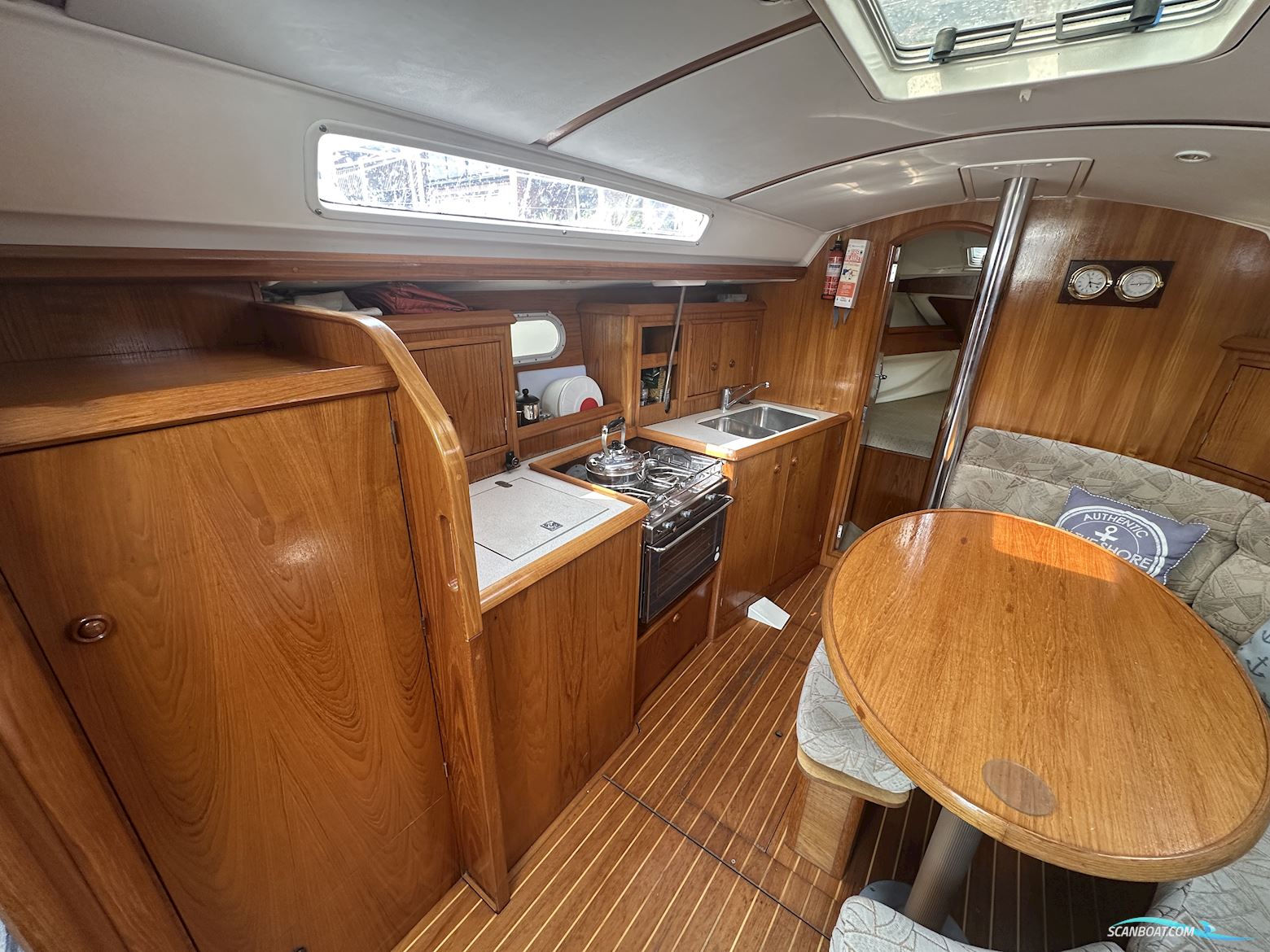 Jeanneau 342