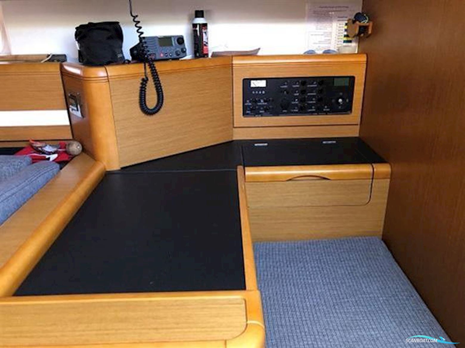 Jeanneau 53