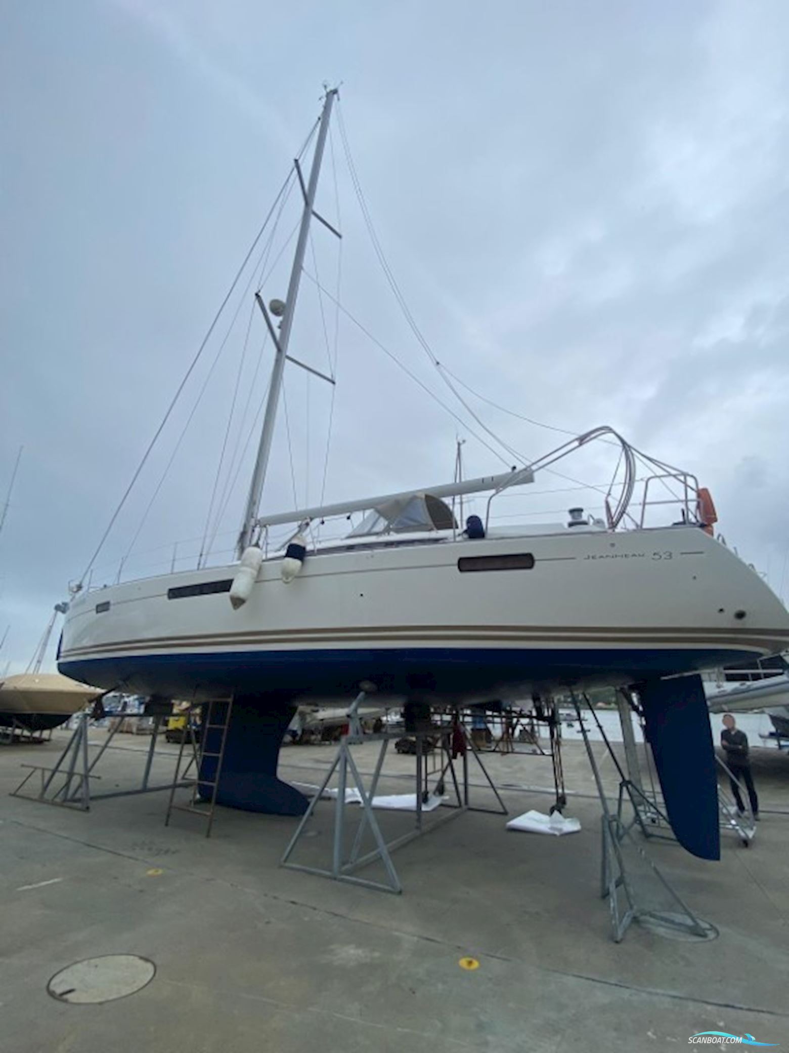 Jeanneau 53
