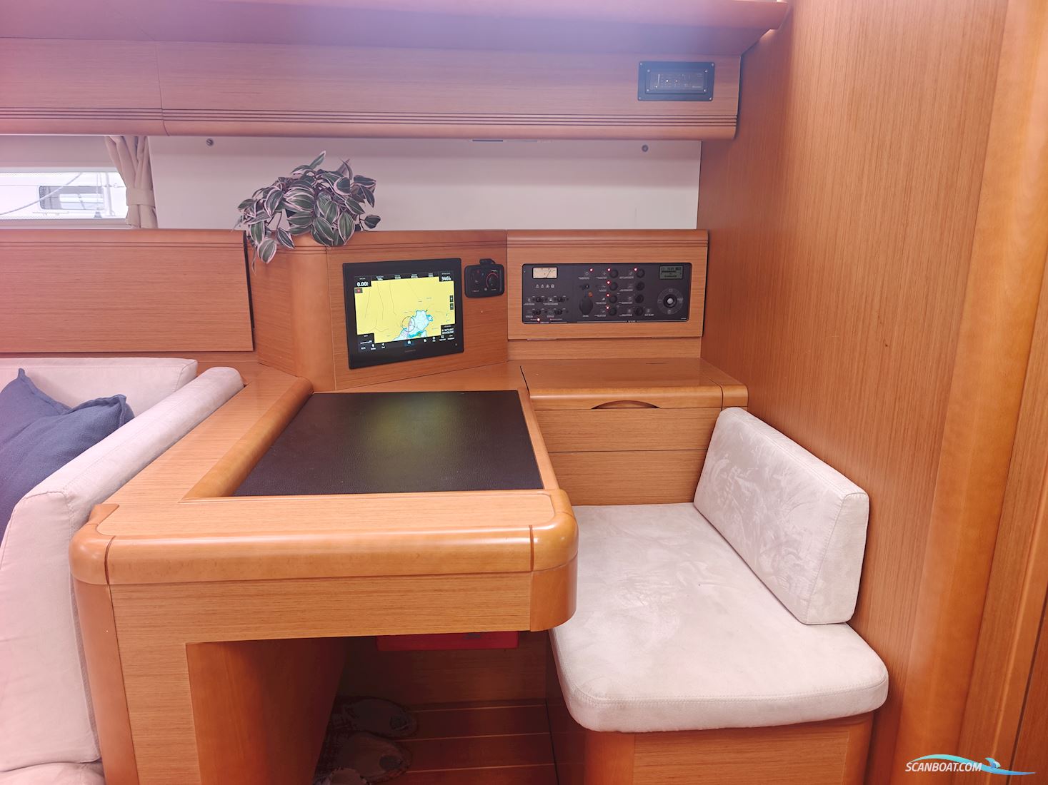 Jeanneau 53 Shallow Draft