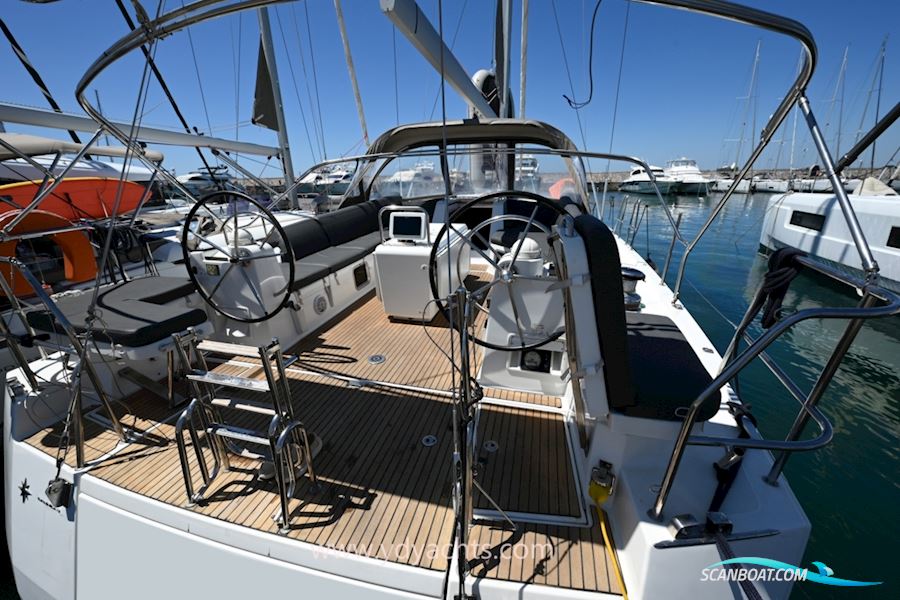 Jeanneau 54