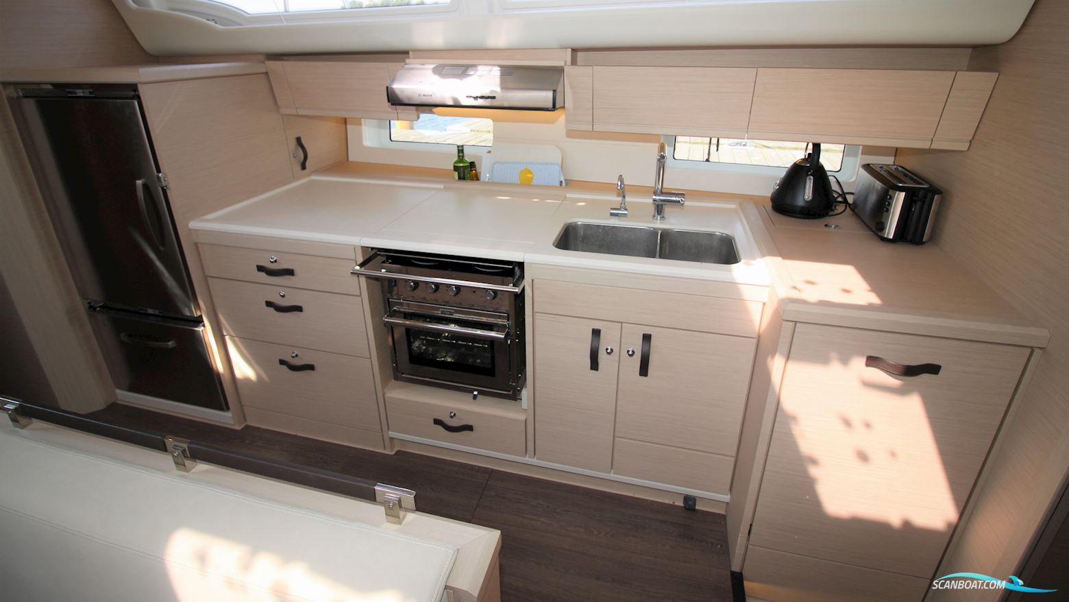 Jeanneau 54 Yacht 