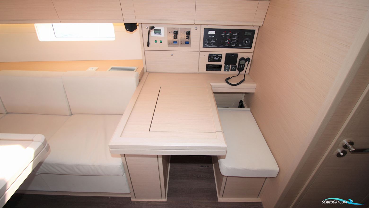 Jeanneau 54 Yacht 