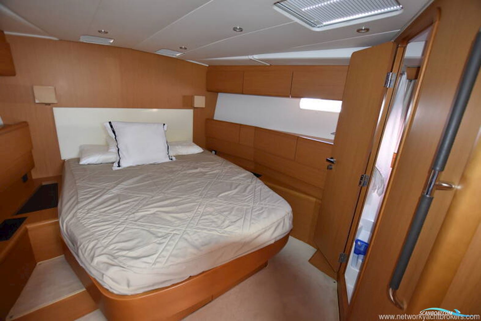 Jeanneau 57
