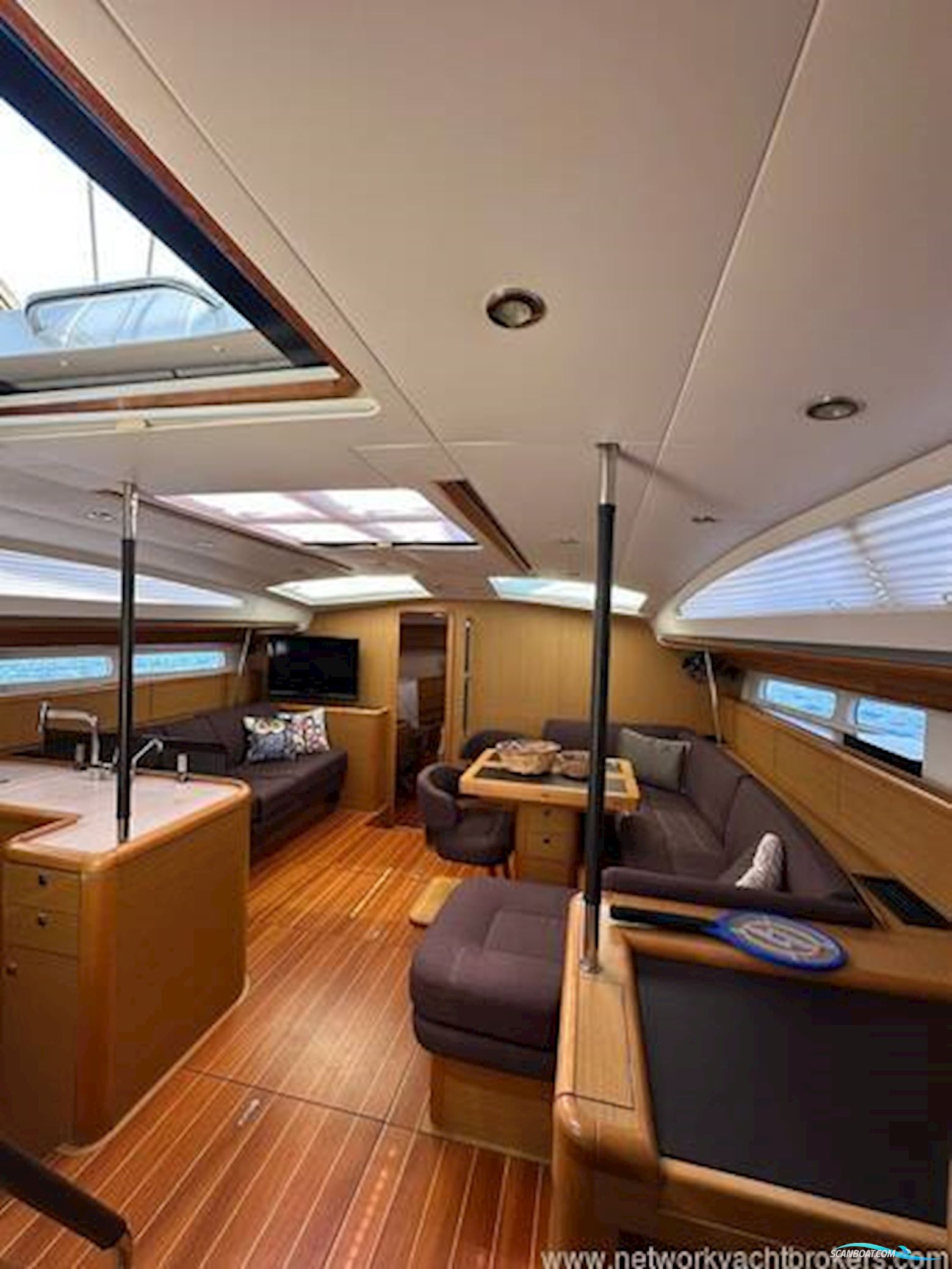 Jeanneau 57