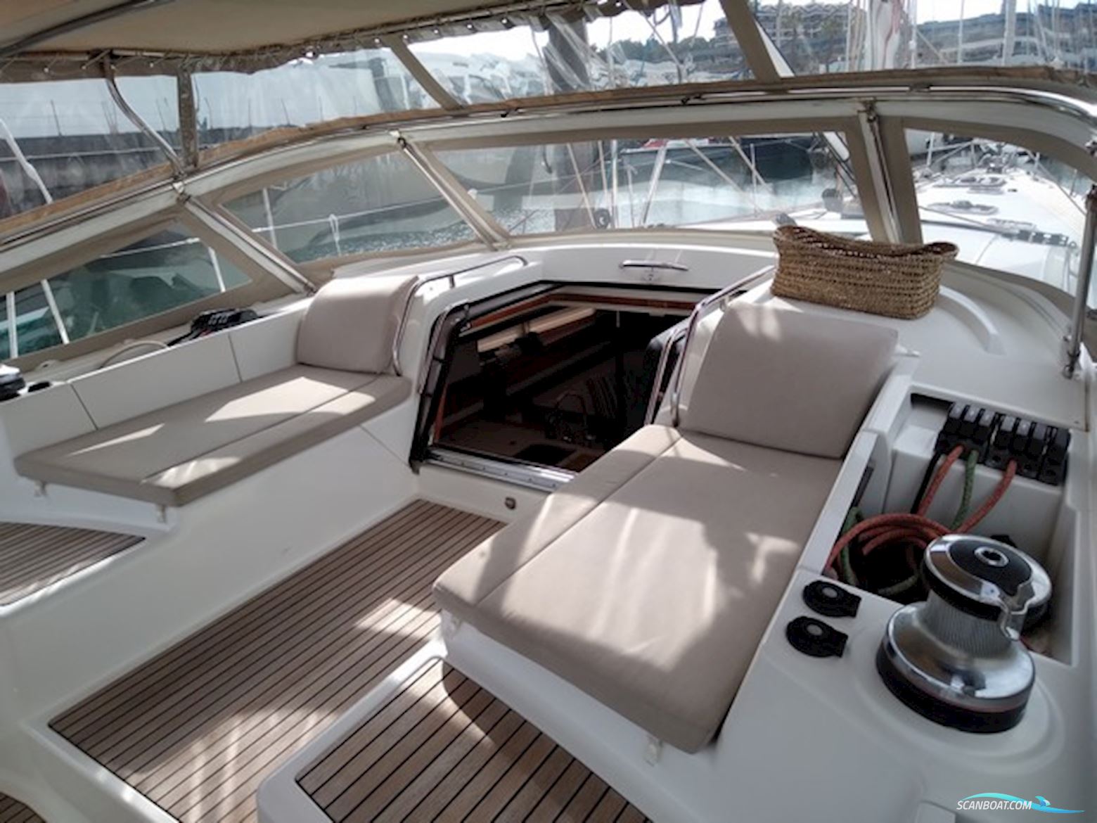 Jeanneau 57