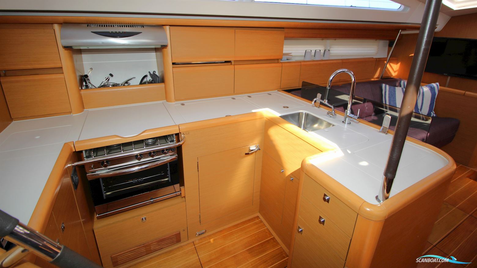Jeanneau 57 Yacht