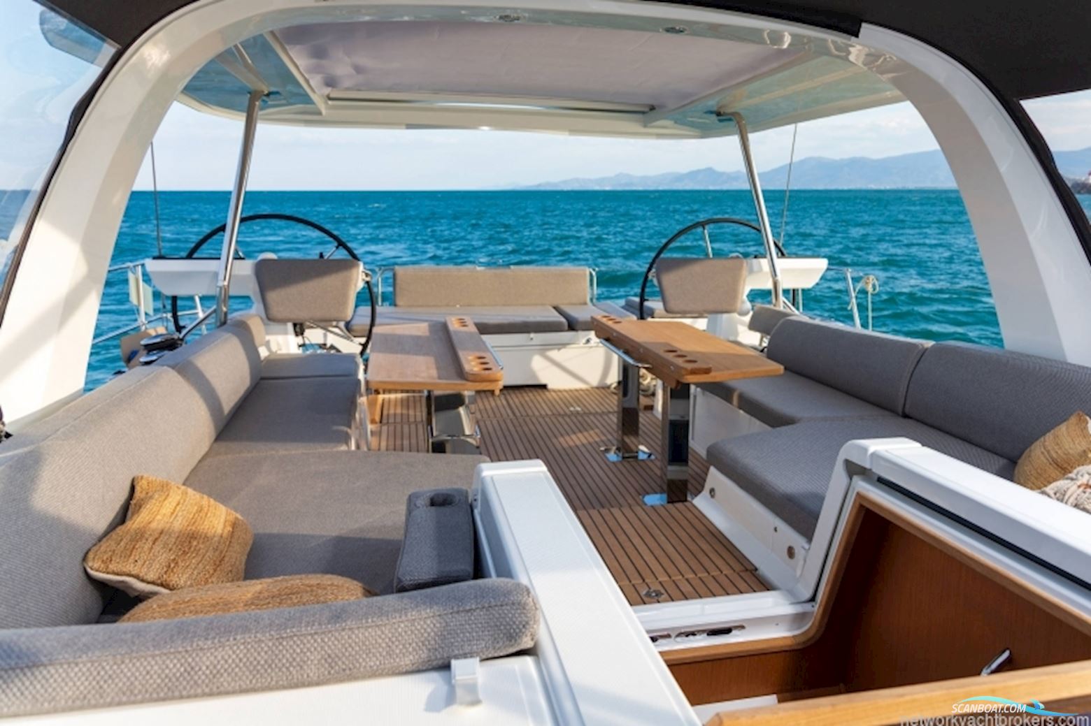 Jeanneau 60 Yacht