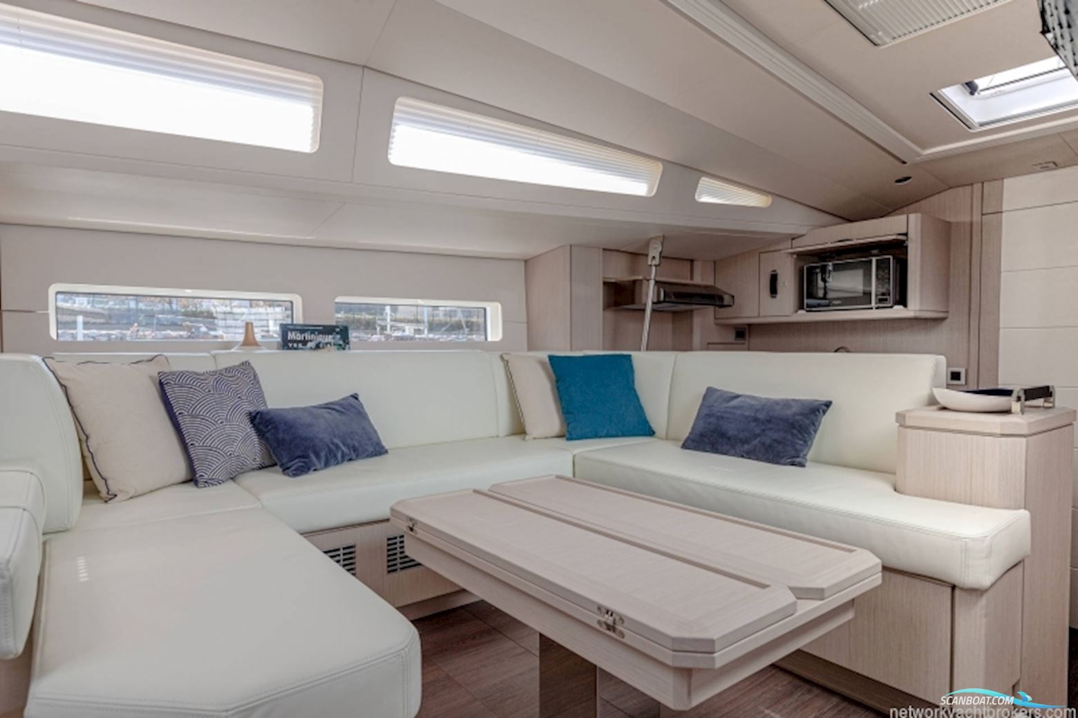 Jeanneau 60 Yacht
