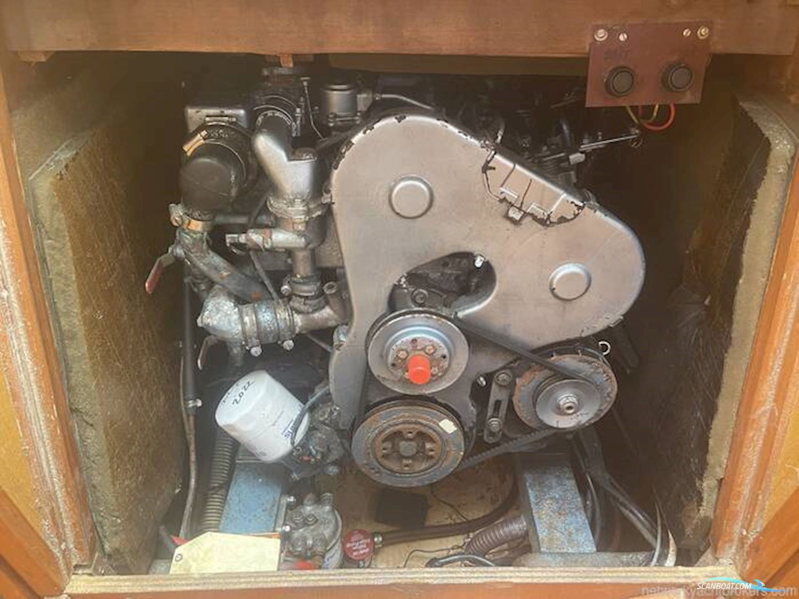 Jeanneau Olympic Sea 42 Sun Legend Hull