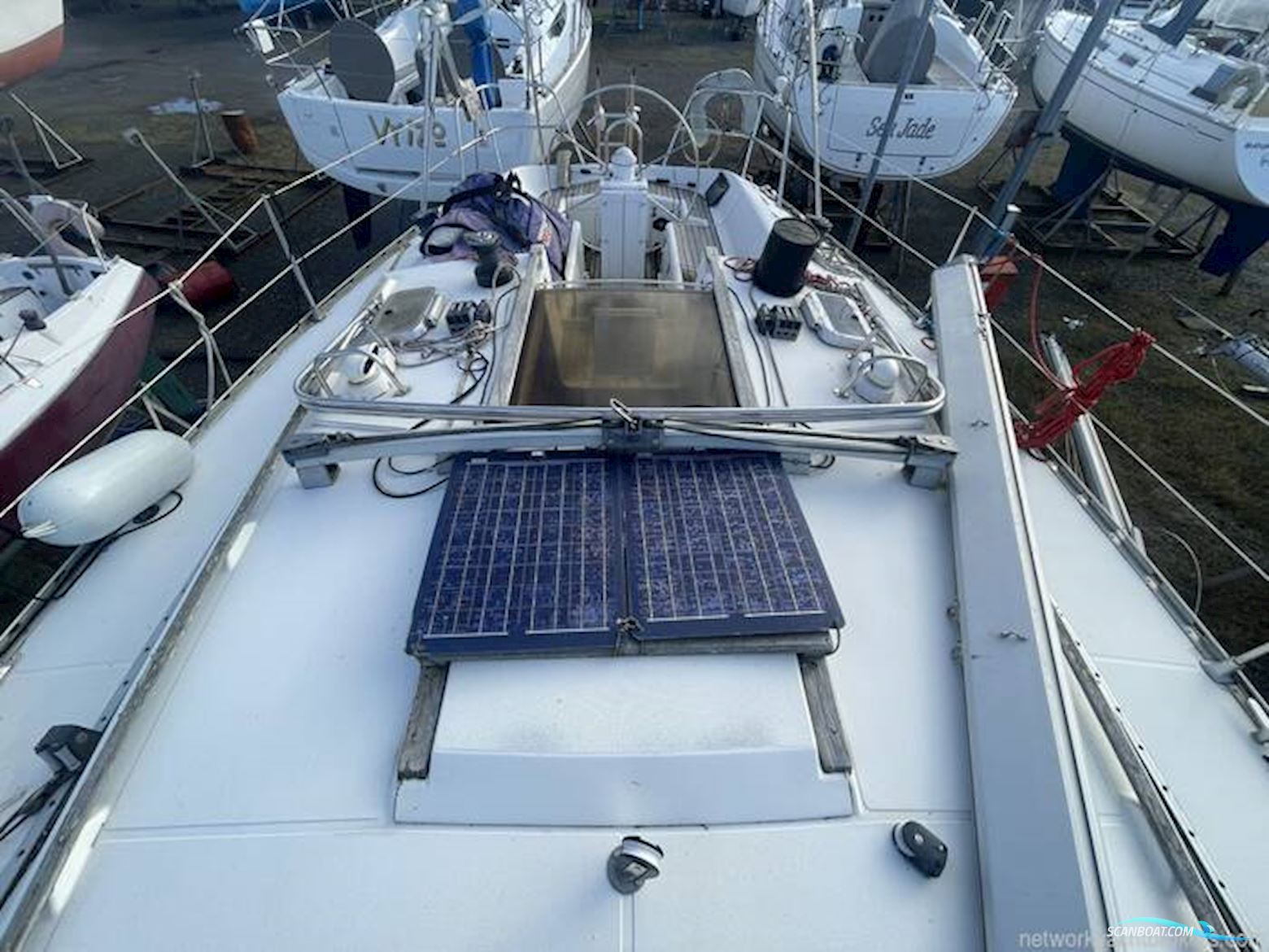 Jeanneau Olympic Sea 42 Sun Legend Hull