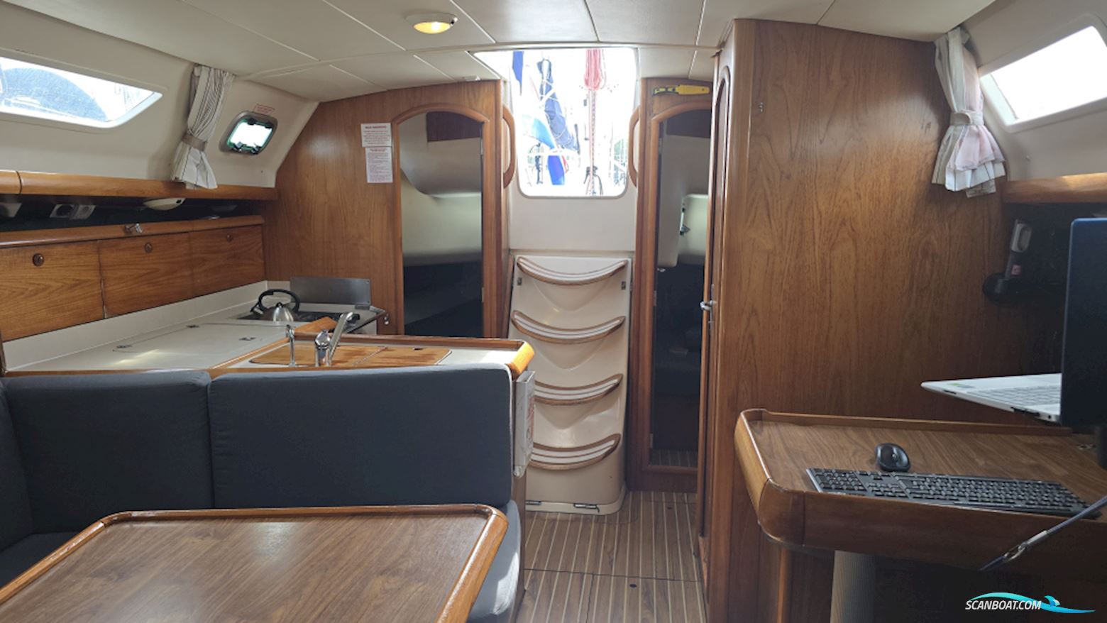 Jeanneau Sun Fast 37