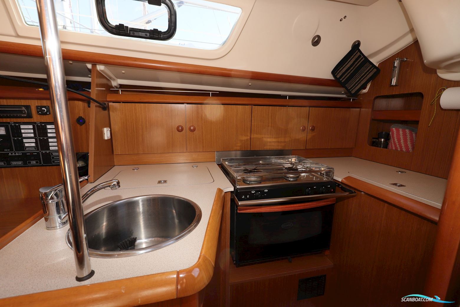 Jeanneau Sun Odyssey 32i Legende