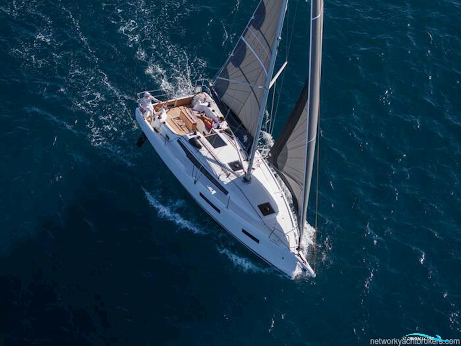 Jeanneau Sun Odyssey 350