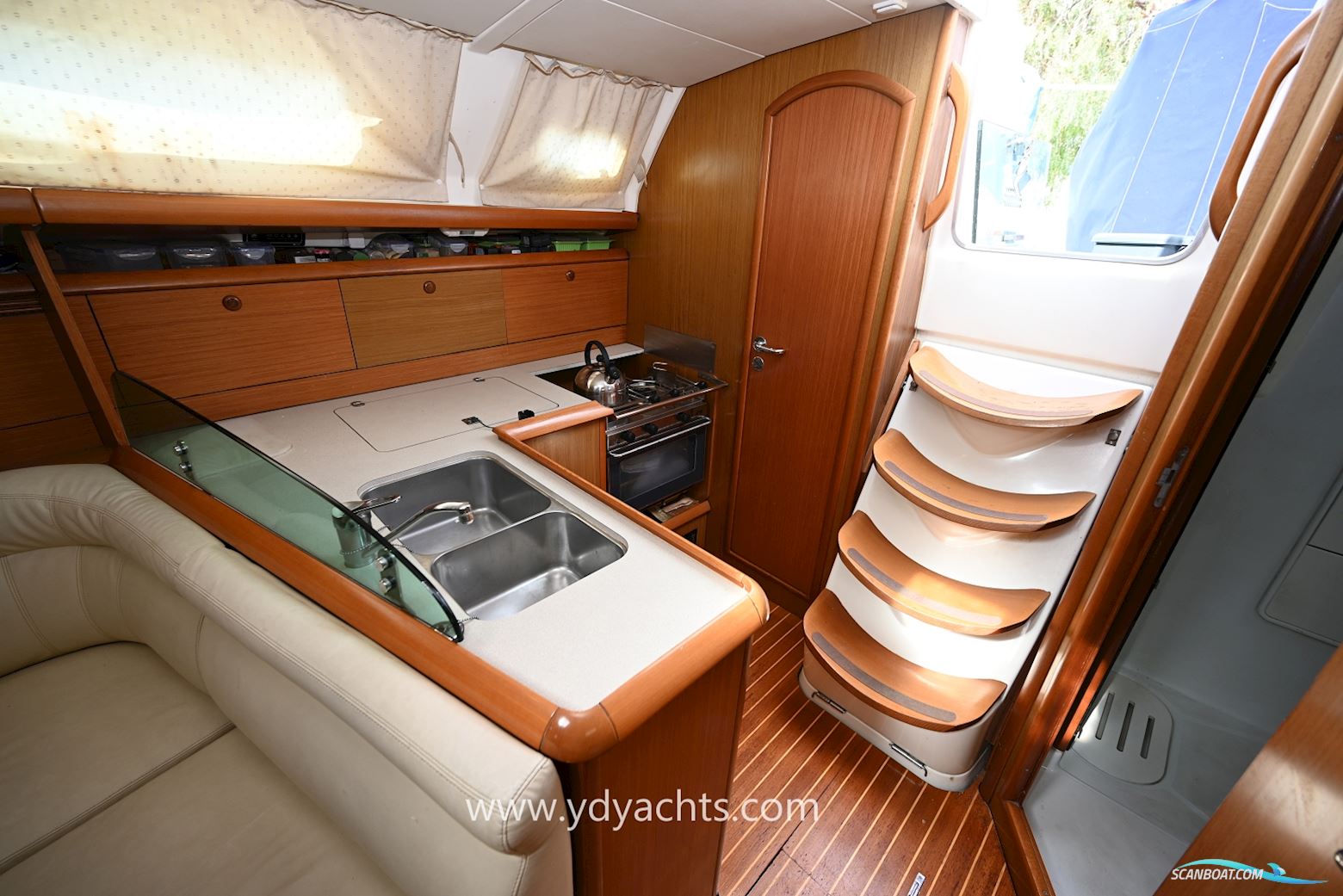 Jeanneau Sun Odyssey 37