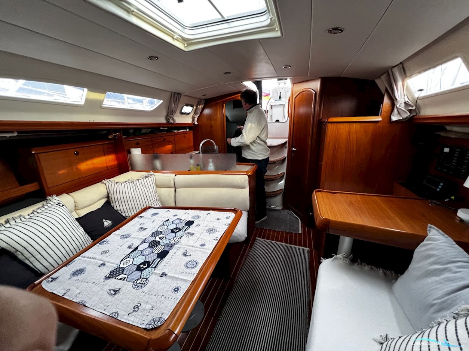 Jeanneau Sun Odyssey 37