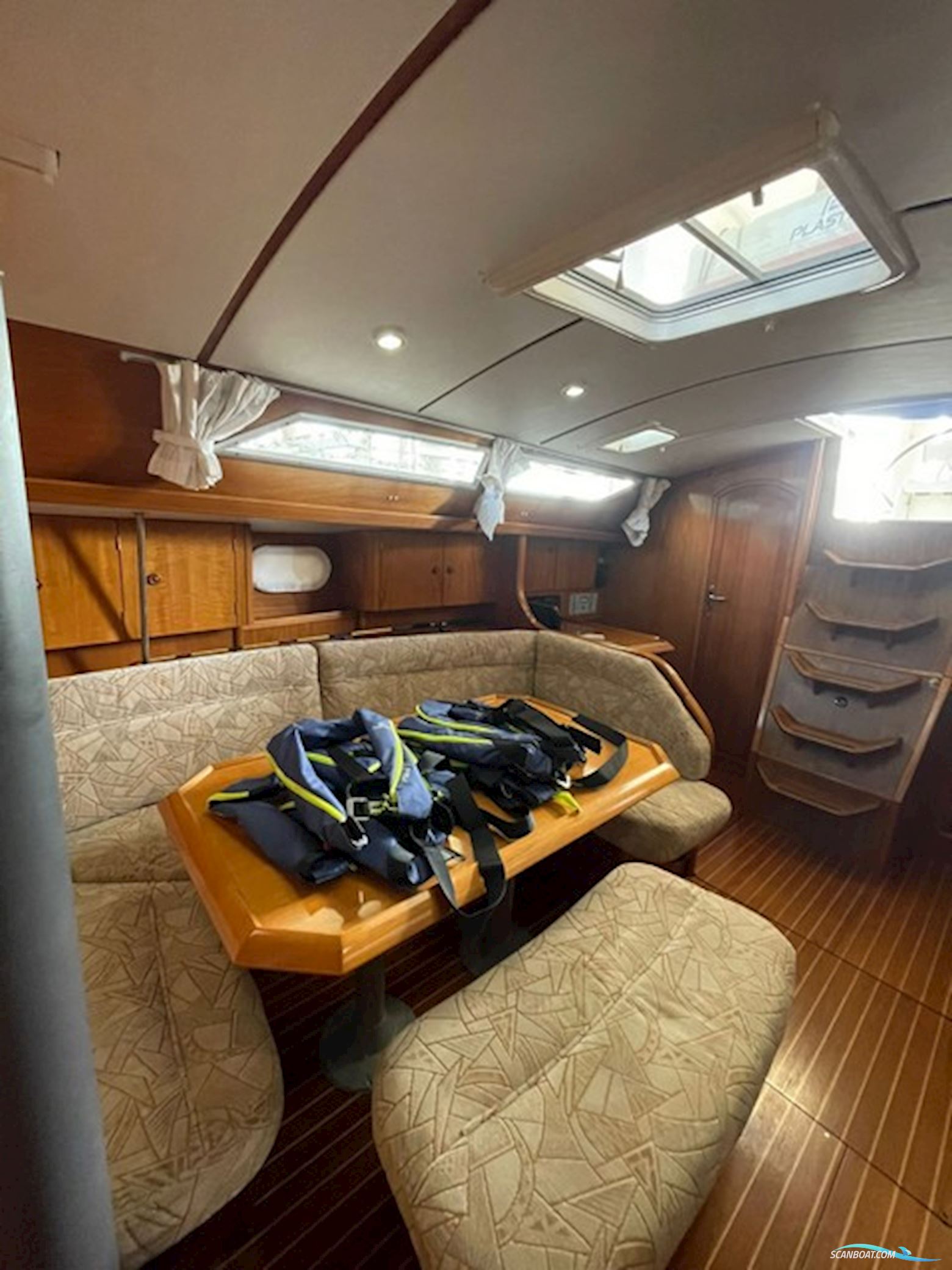Jeanneau Sun Odyssey 37.2