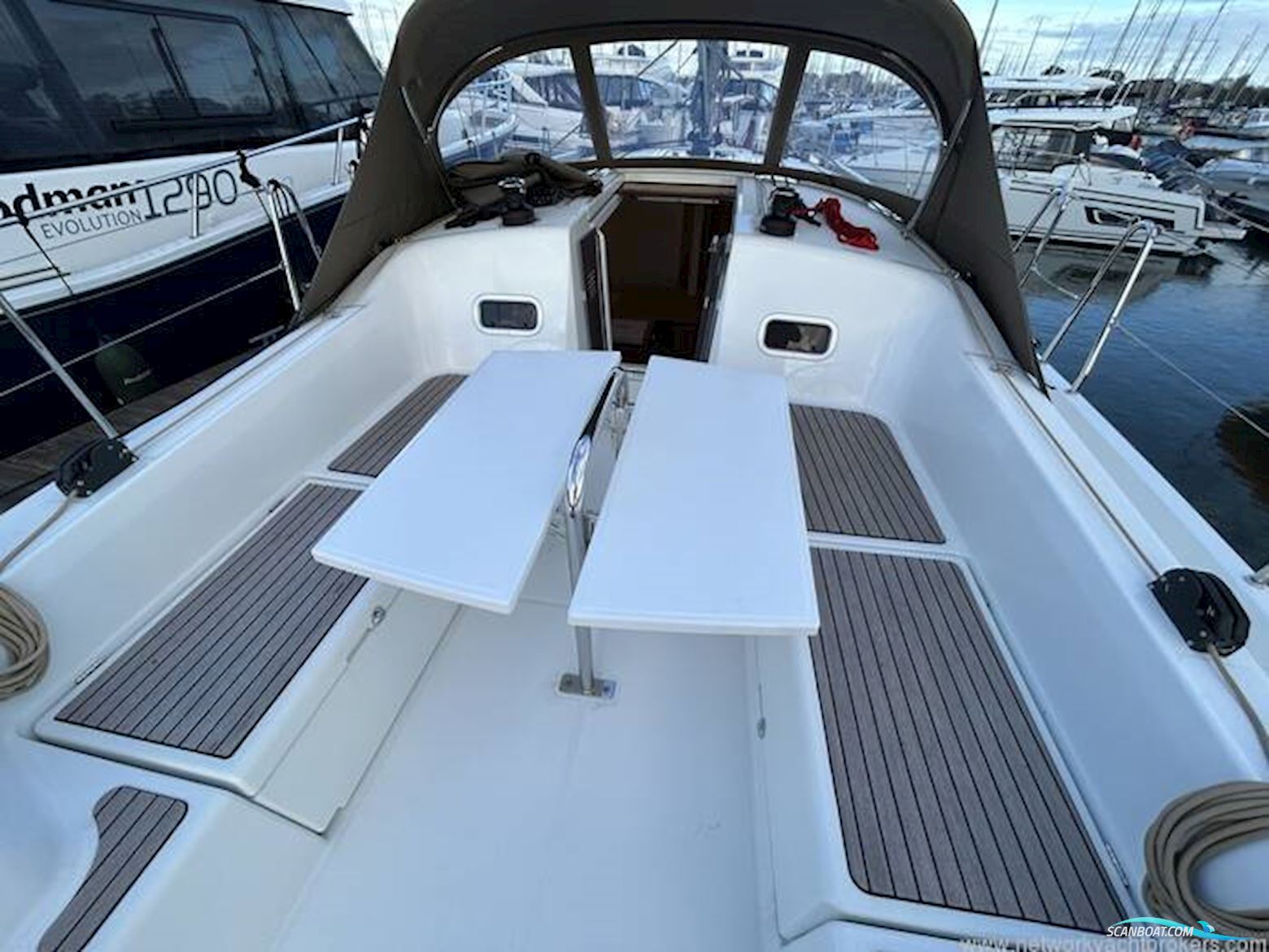 Jeanneau Sun Odyssey 380