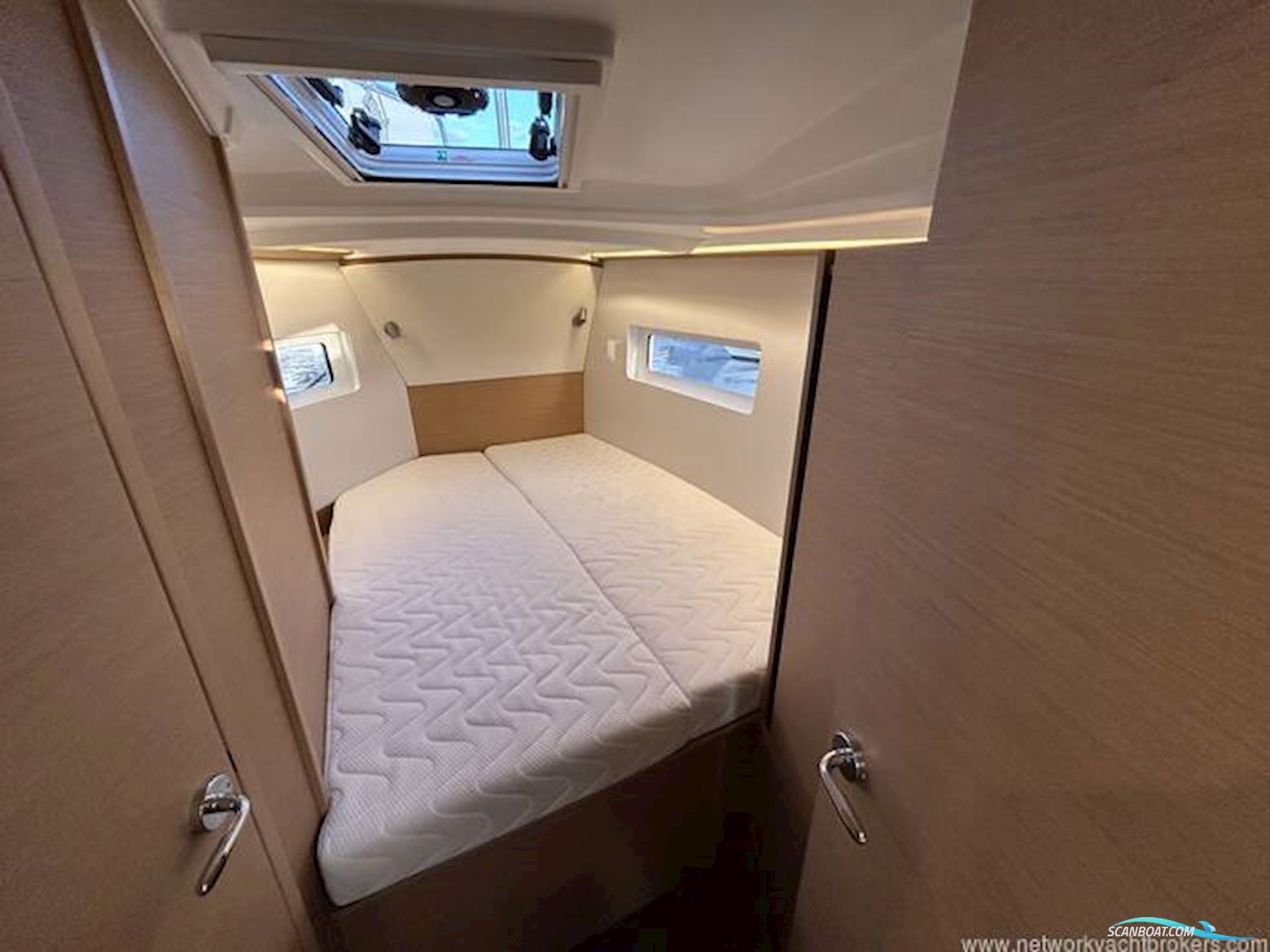 Jeanneau Sun Odyssey 380