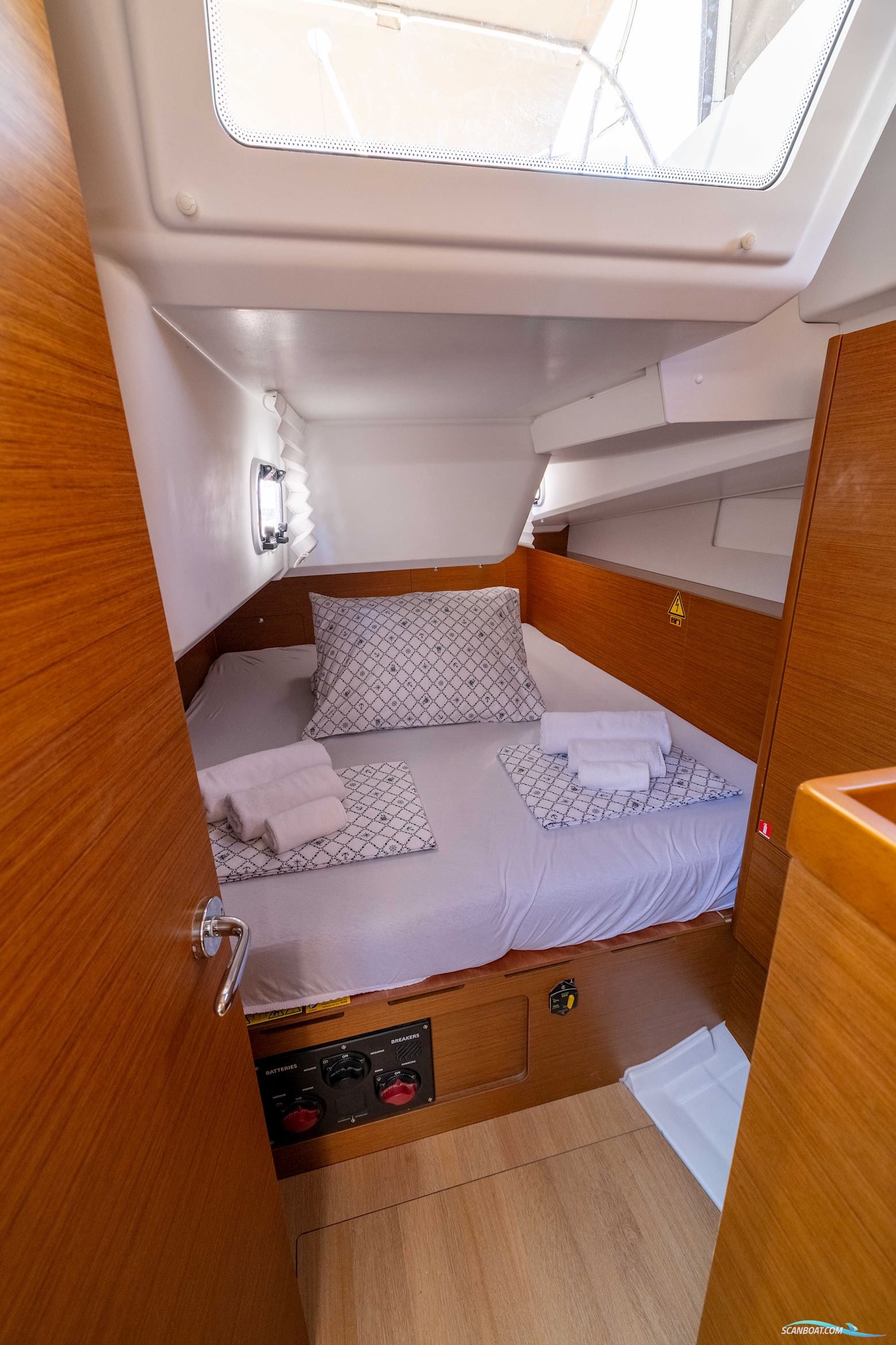 Jeanneau Sun Odyssey 380