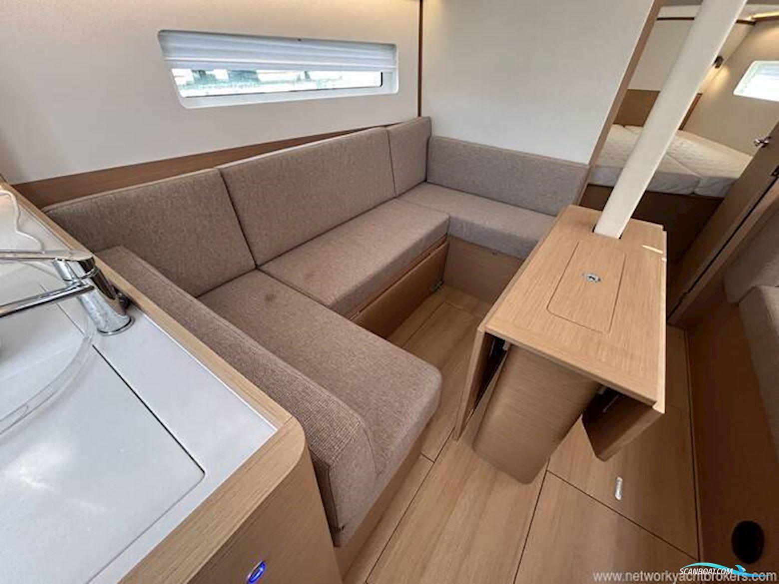 Jeanneau Sun Odyssey 380
