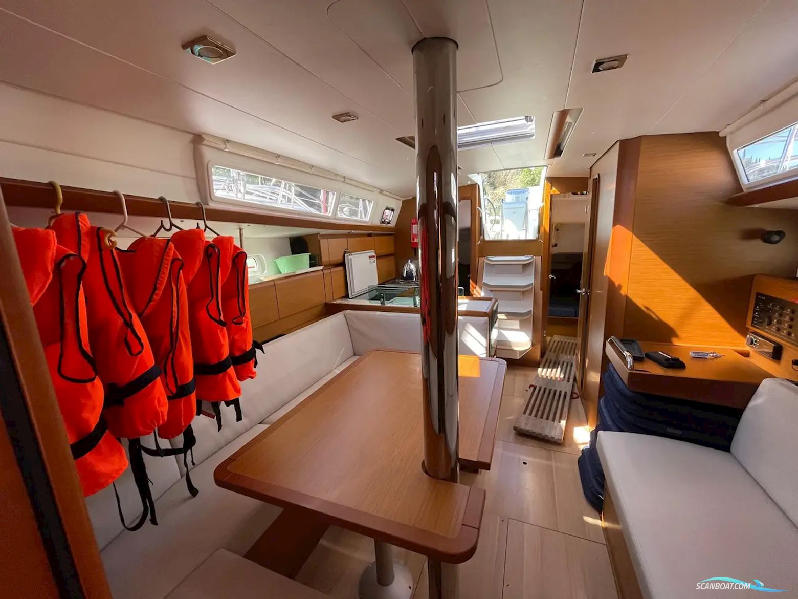 Jeanneau Sun Odyssey 389
