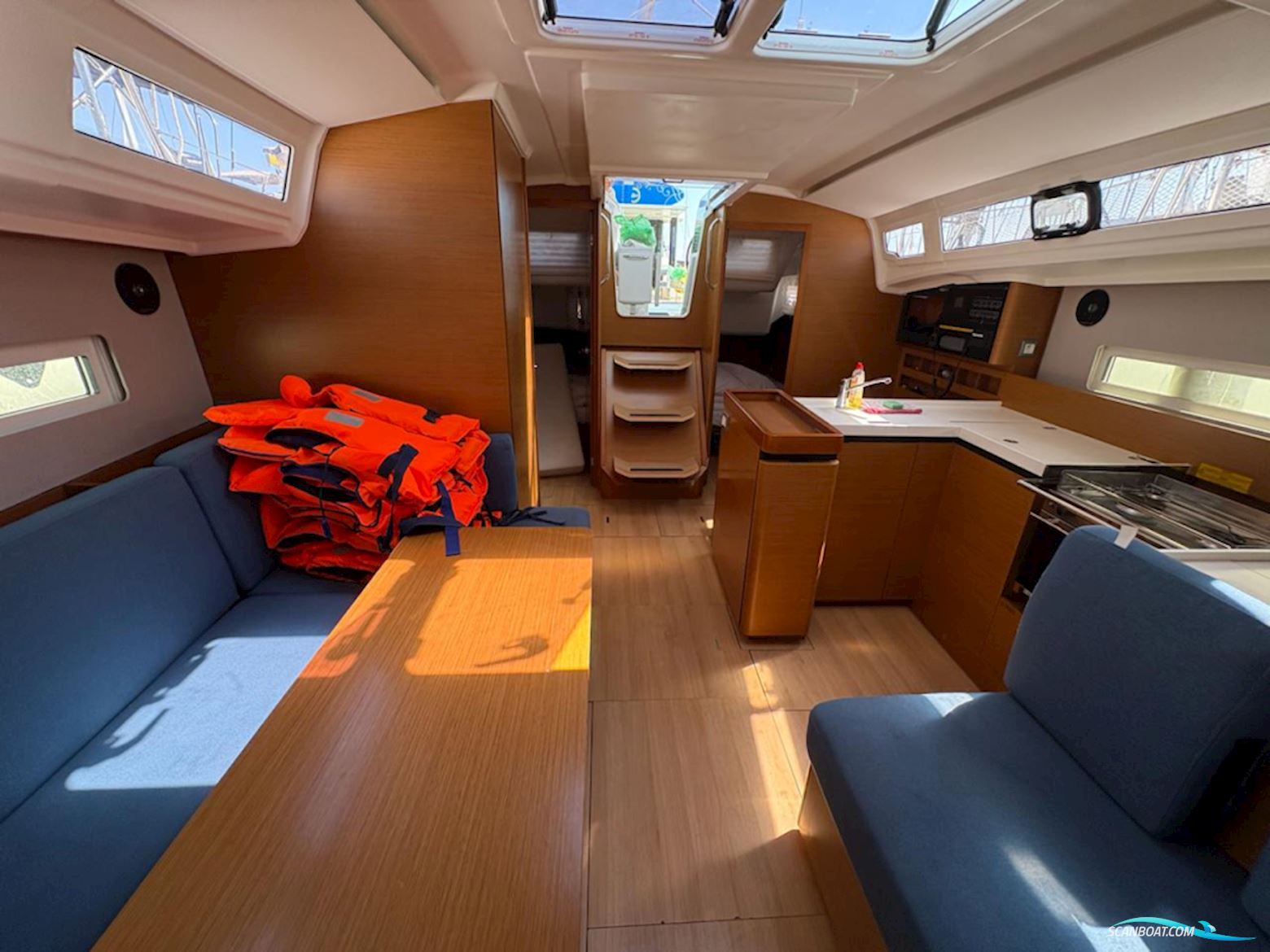 Jeanneau Sun Odyssey 410