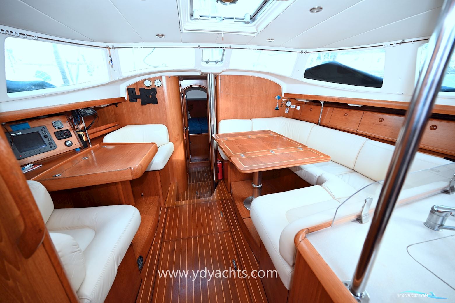 Jeanneau Sun Odyssey 43 DS Legende