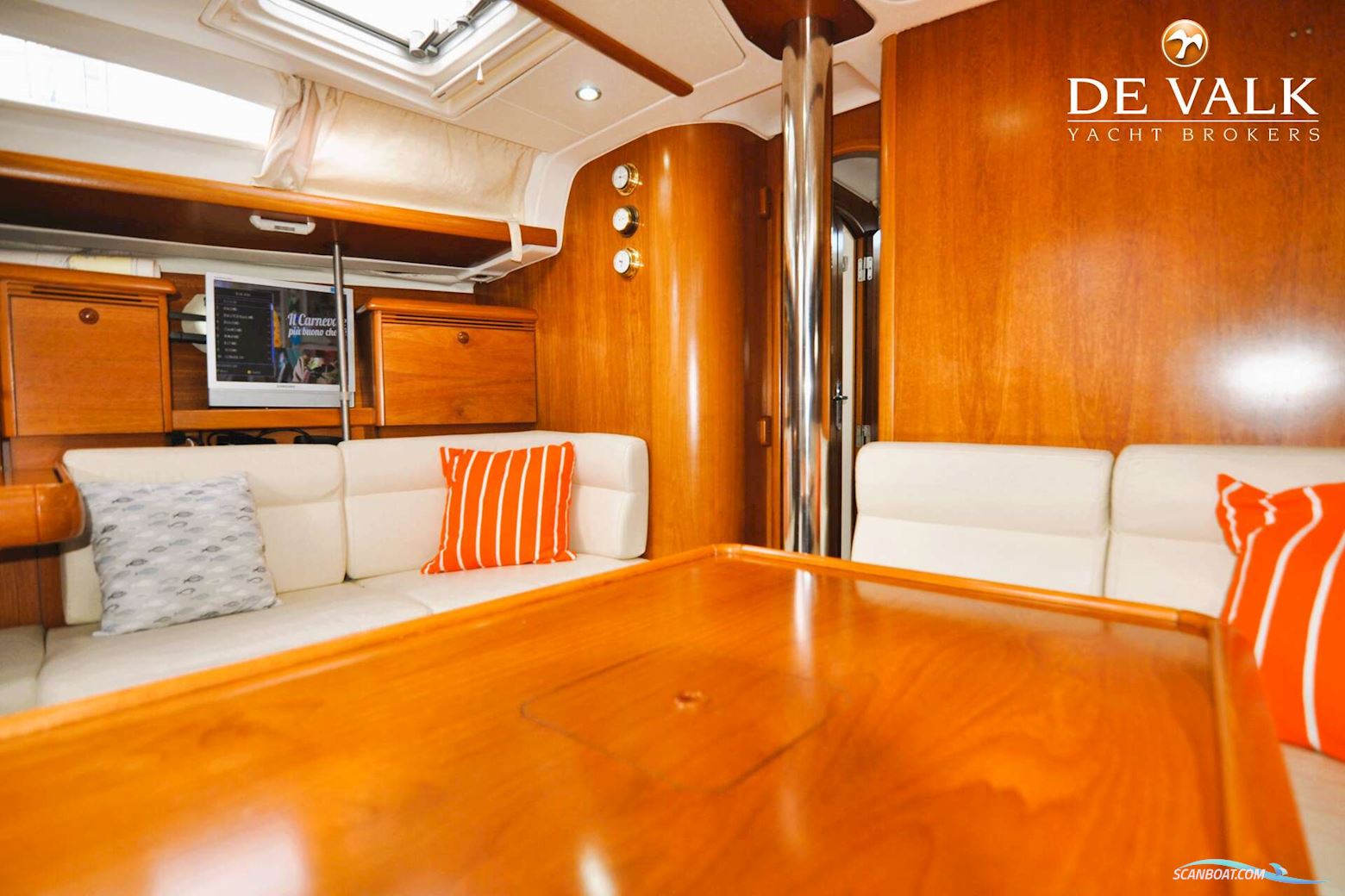 Jeanneau Sun Odyssey 43