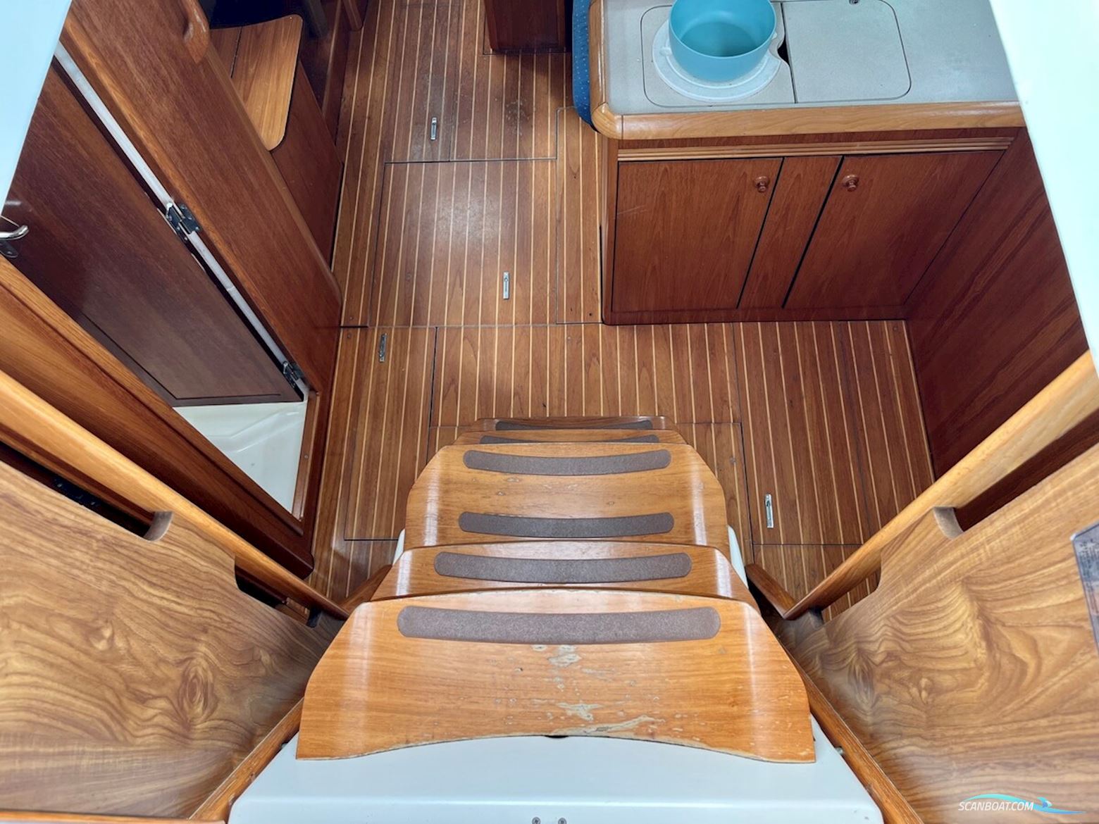 Jeanneau Sun Odyssey 43