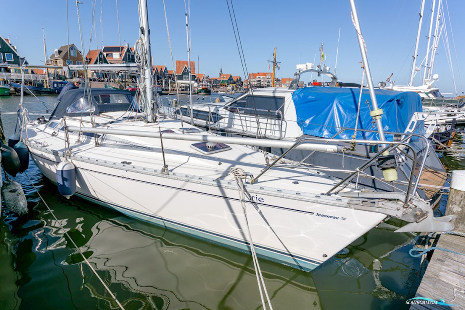 Jeanneau Sunshine 38 centerboard