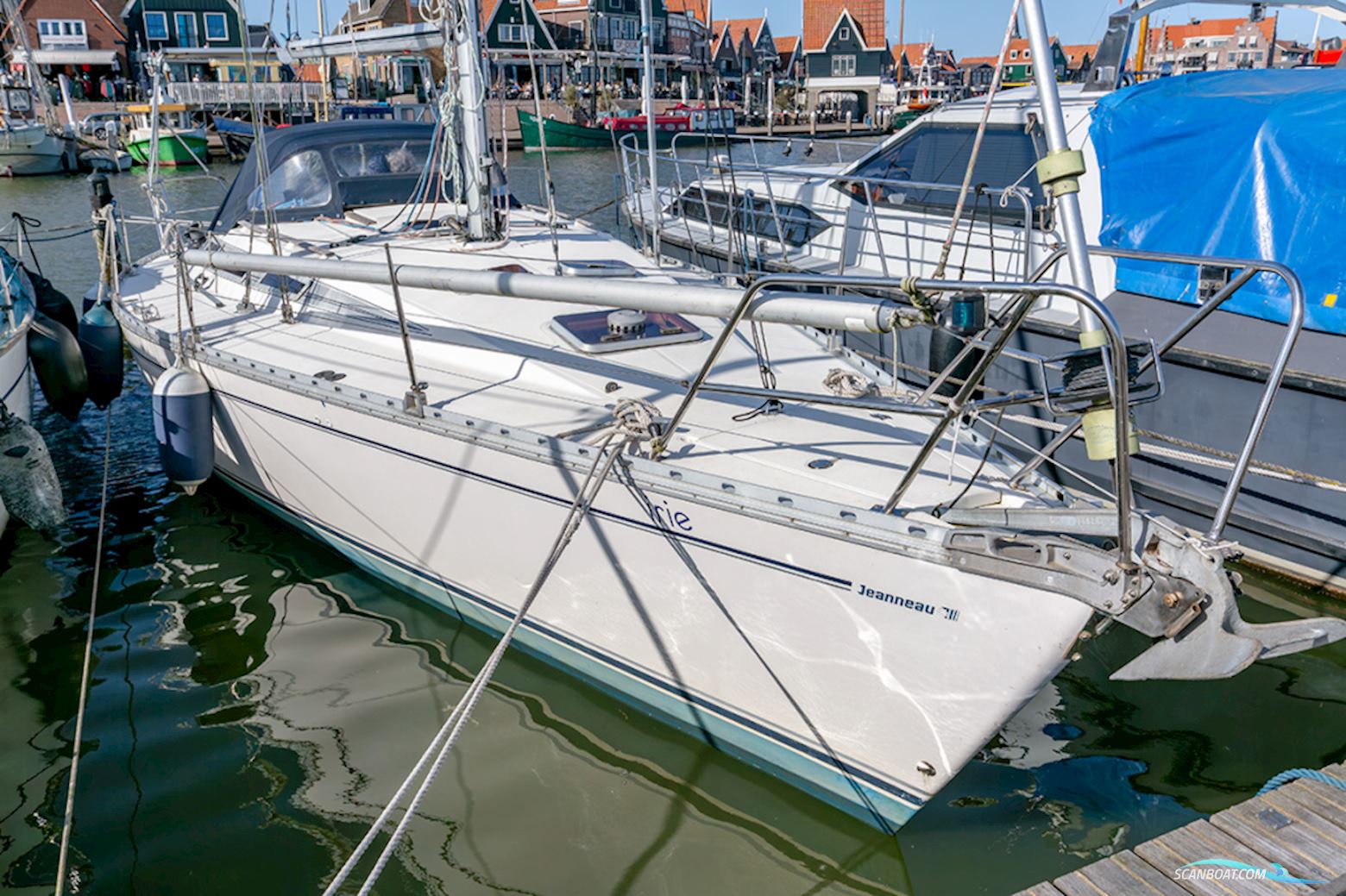 Jeanneau Sunshine 38 centerboard