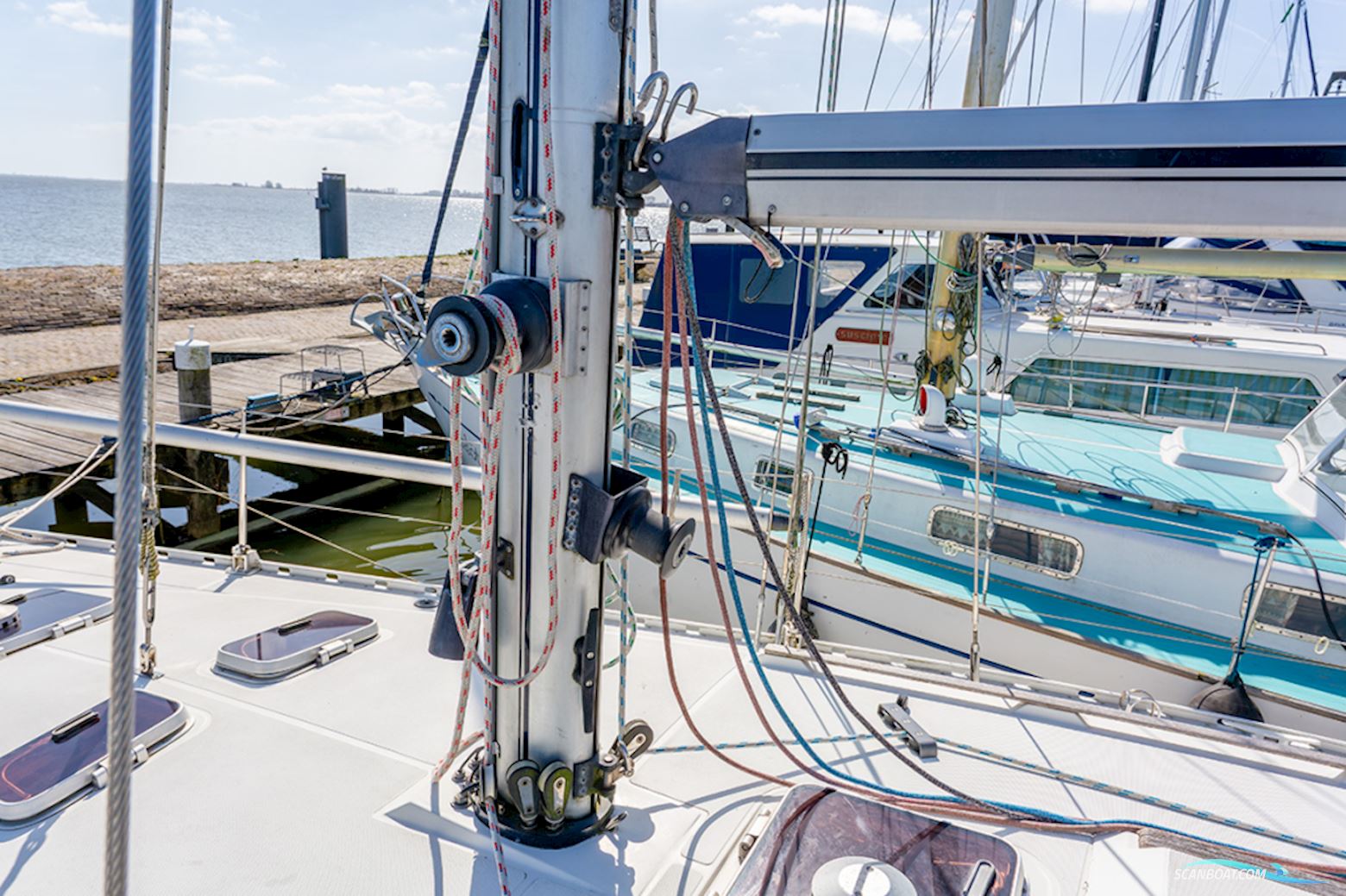 Jeanneau Sunshine 38 centerboard