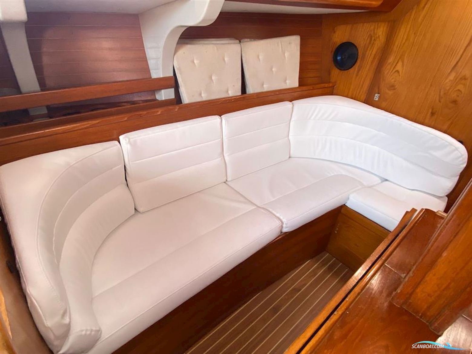 Jeanneau Sunshine 38