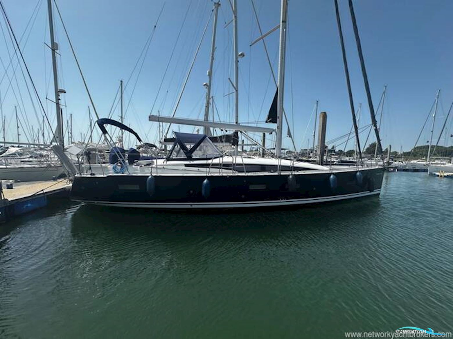 Jeanneau Yacht 54