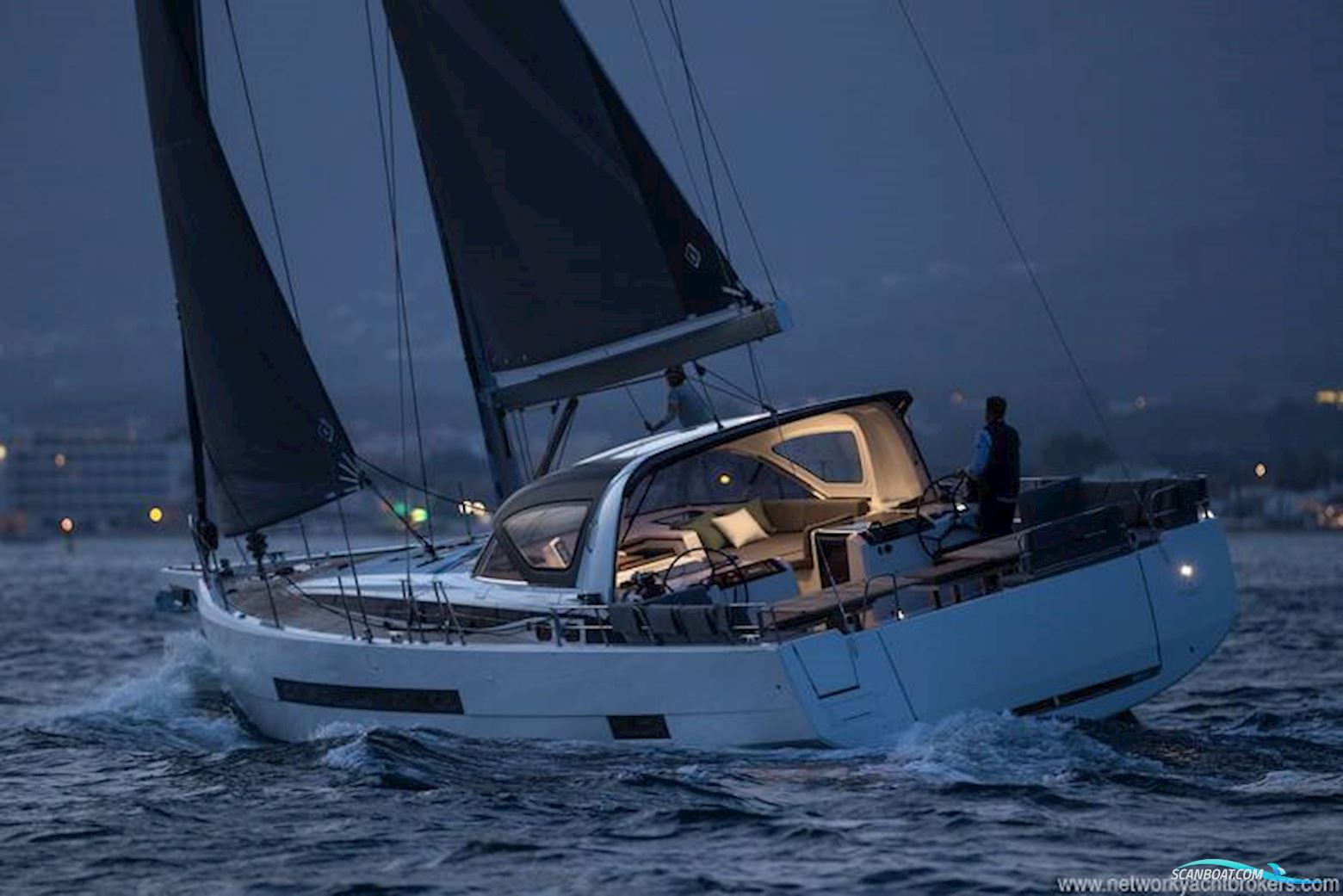 Jeanneau Yacht 55
