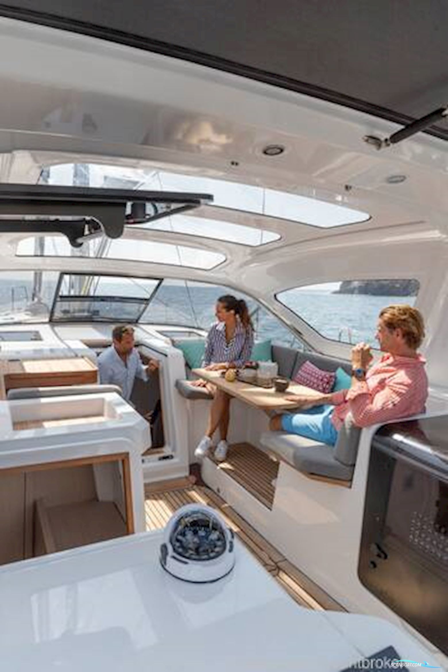 Jeanneau Yacht 55