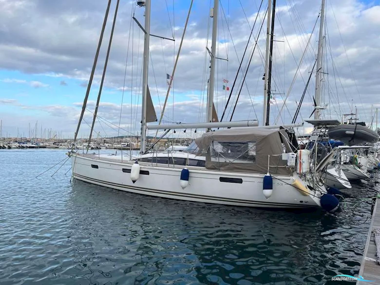 Jeanneau Yachts 53