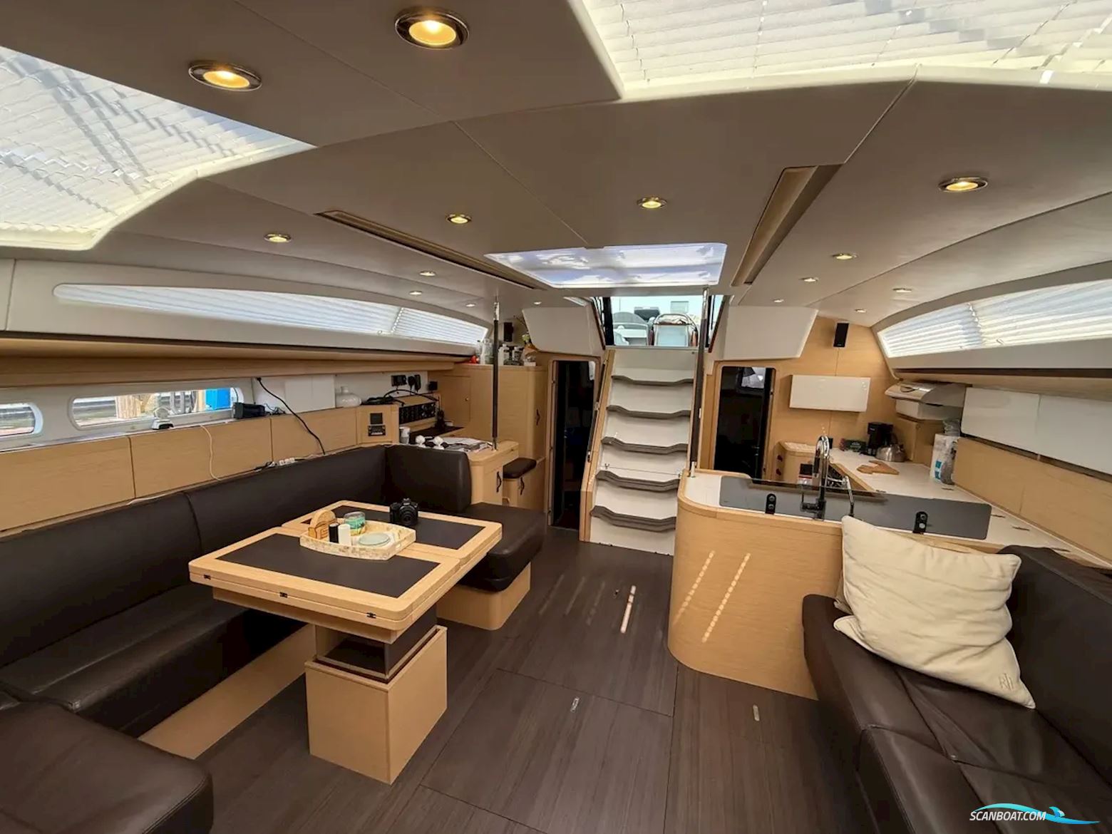 Jeanneau Yachts 58