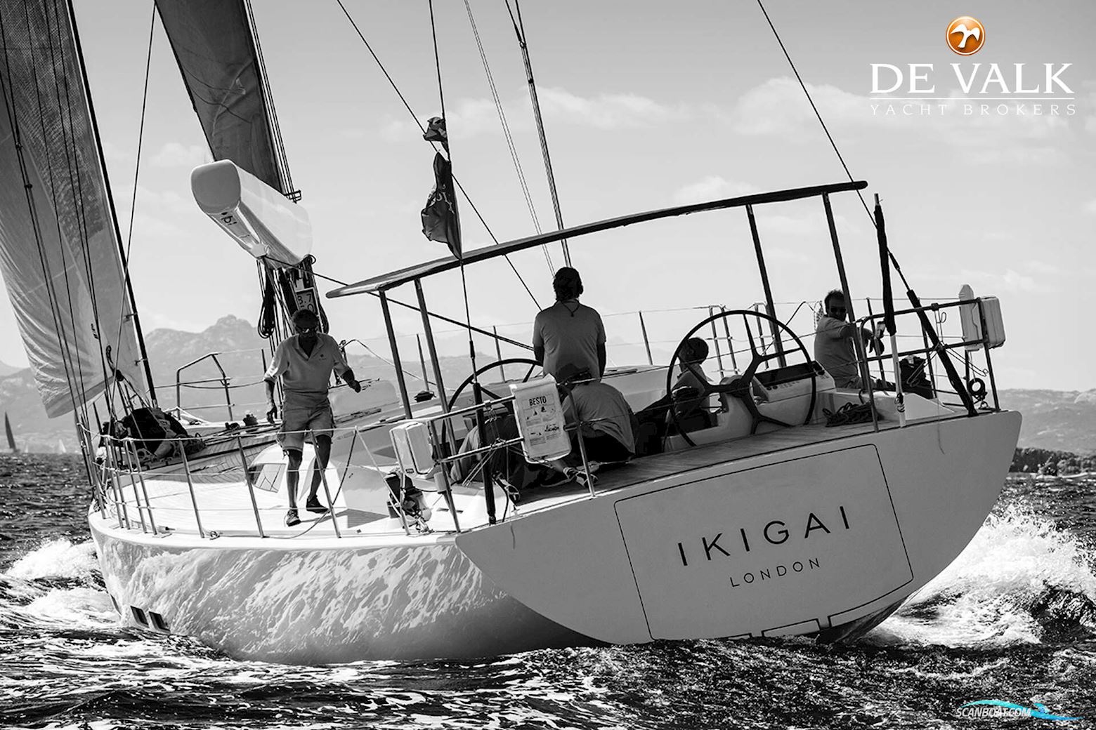 JFA Yachts 82 SY