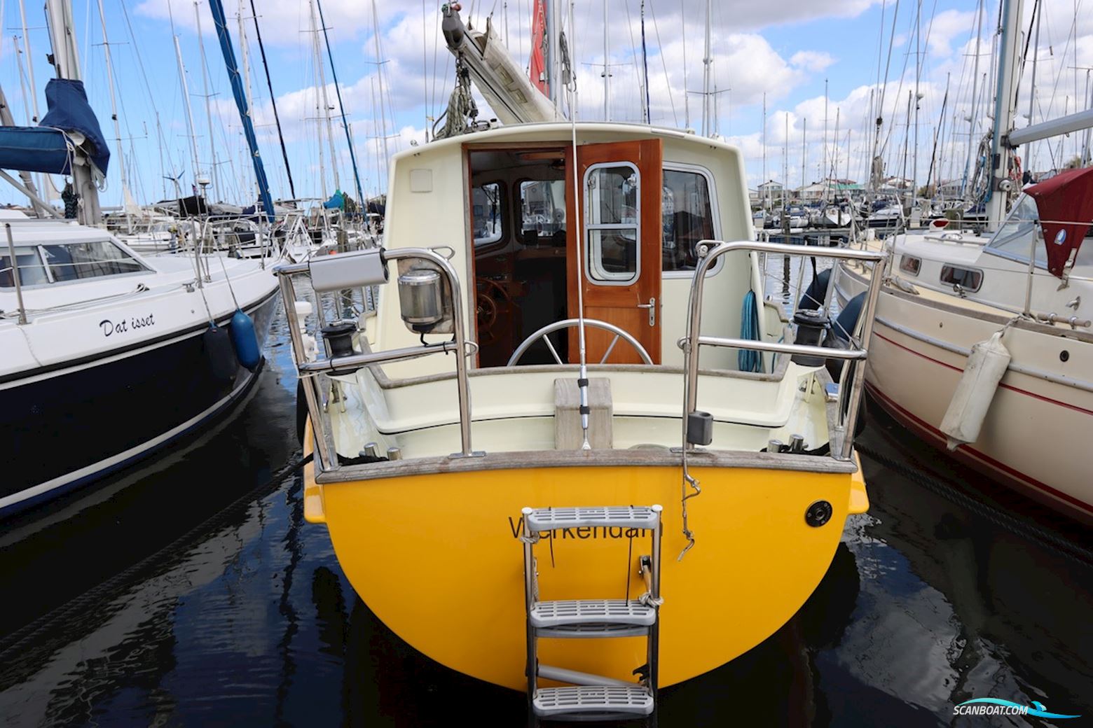 Koopmans 33 Deck Salon