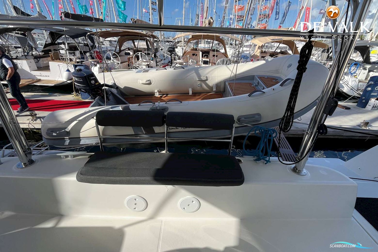 Lagoon 42