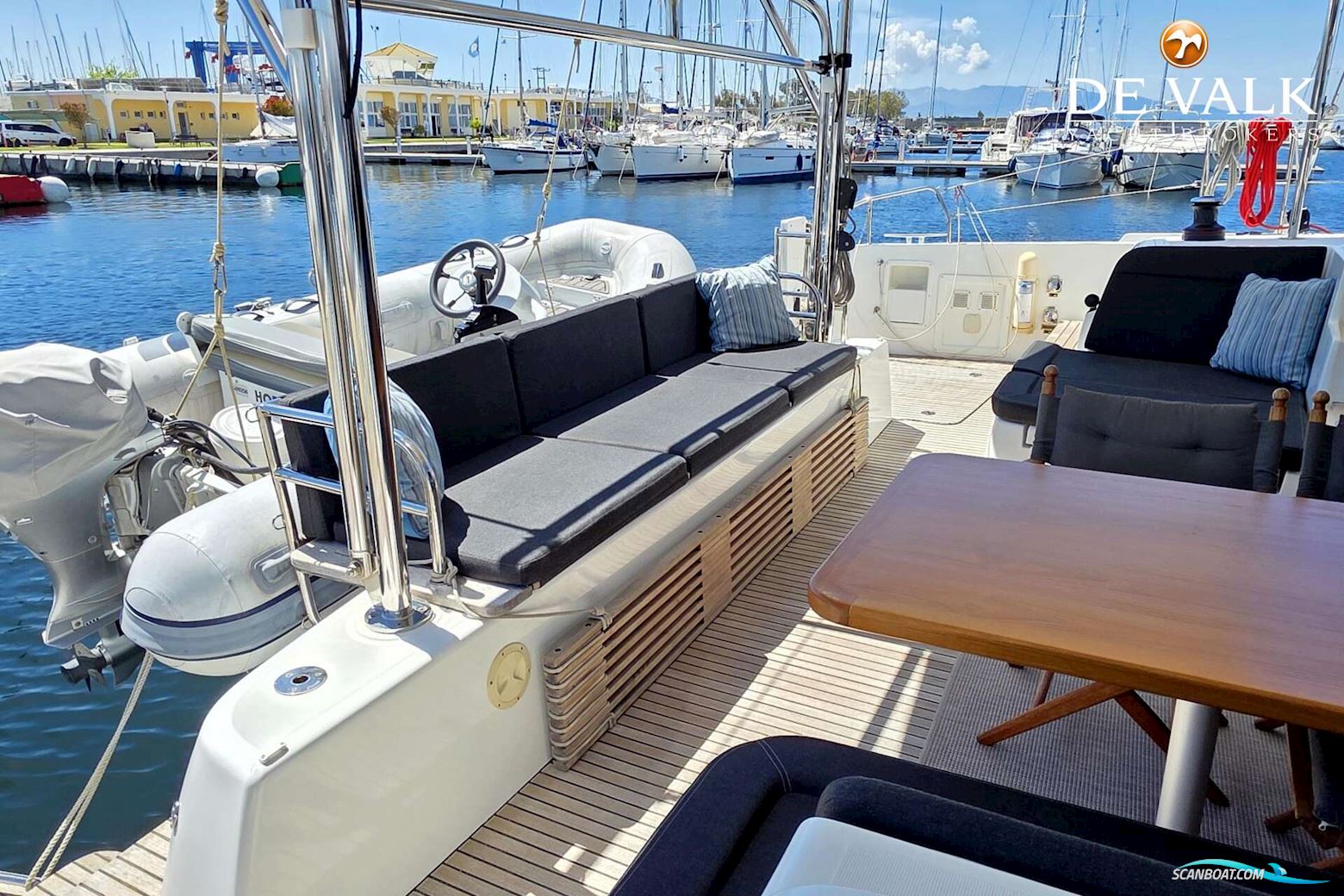 Lagoon 42