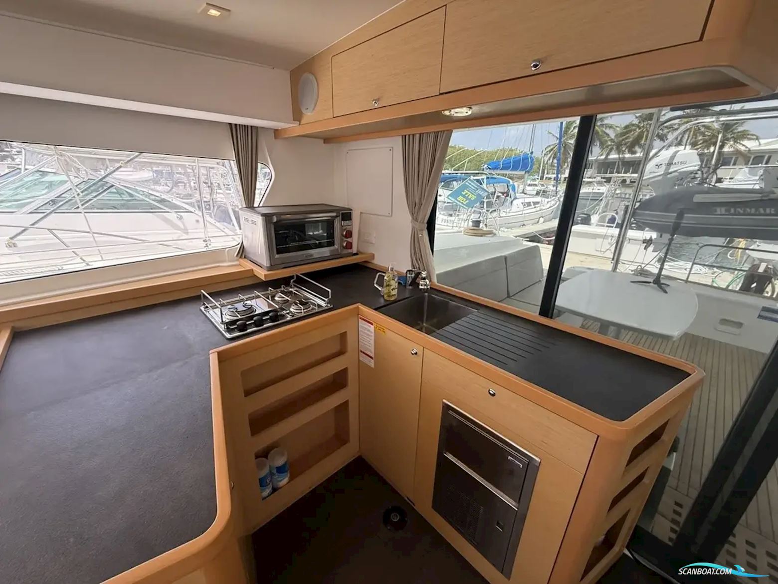 Lagoon 42